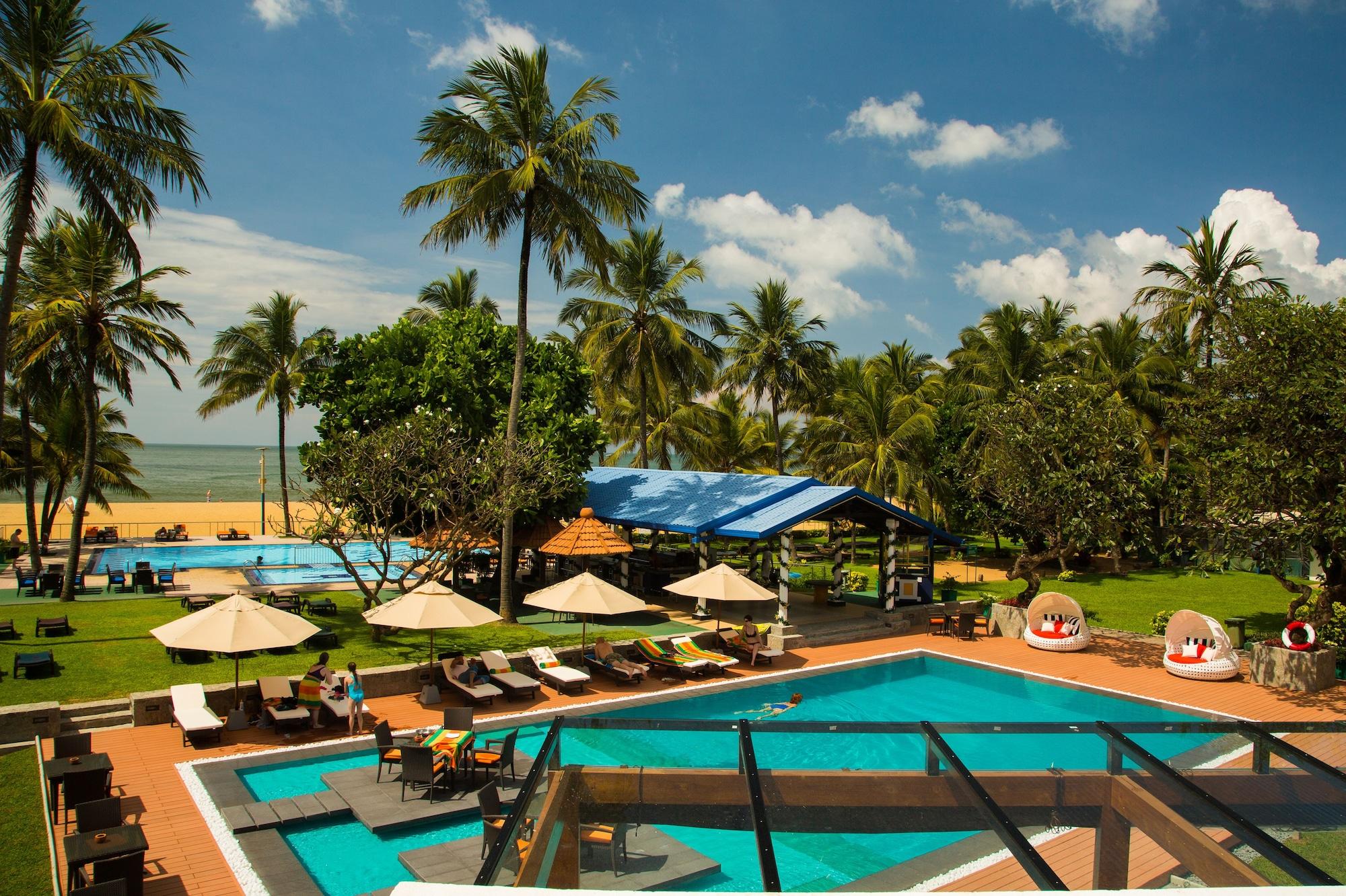 Camelot Beach Hotel Негомбо Екстер'єр фото