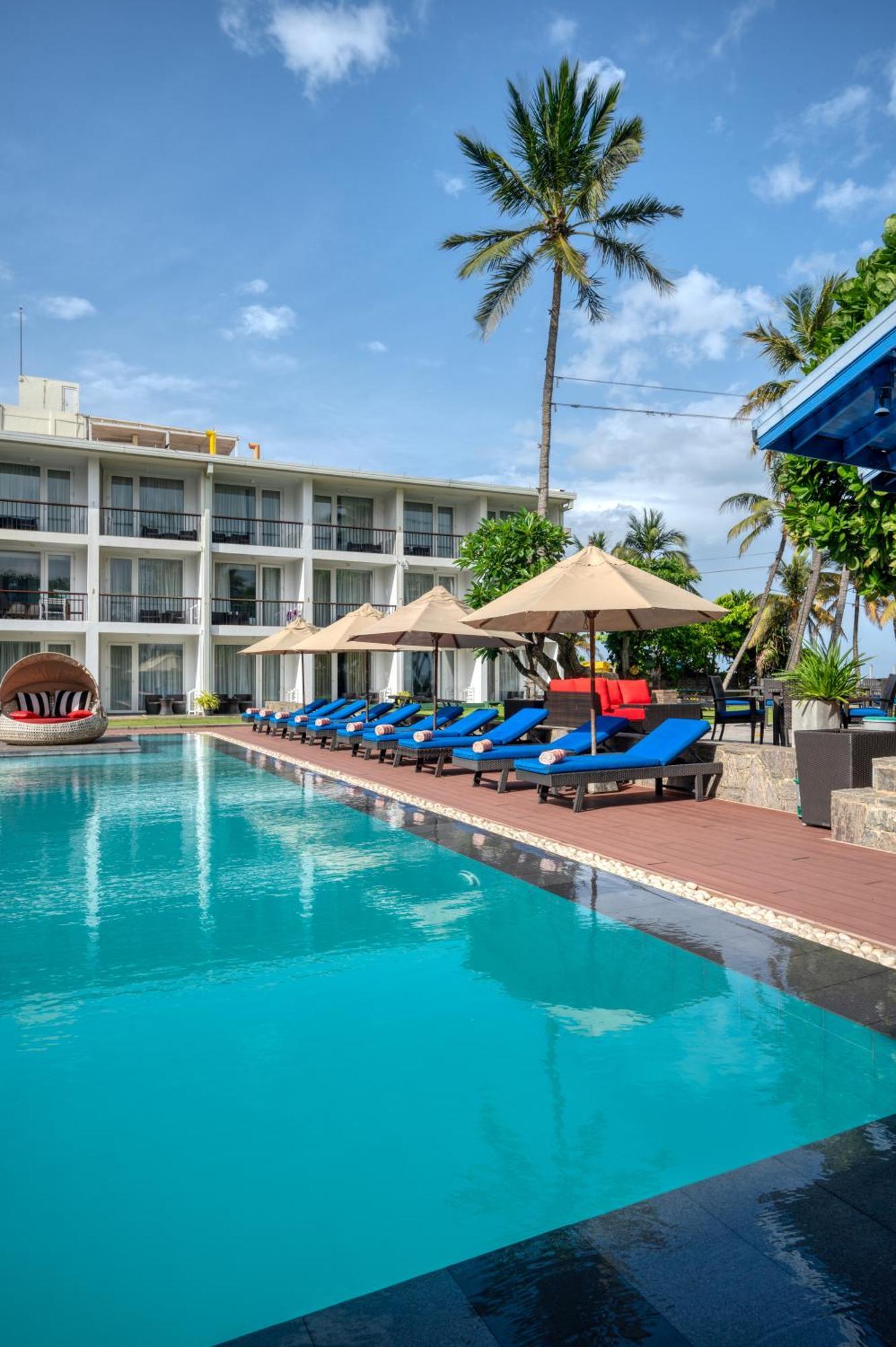 Camelot Beach Hotel Негомбо Екстер'єр фото