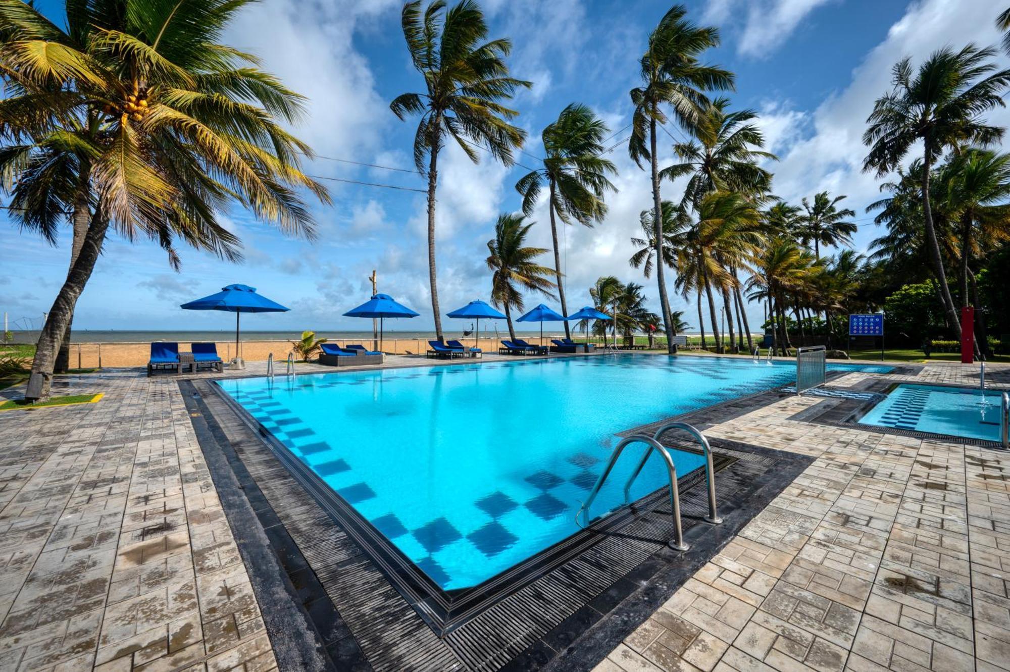 Camelot Beach Hotel Негомбо Екстер'єр фото