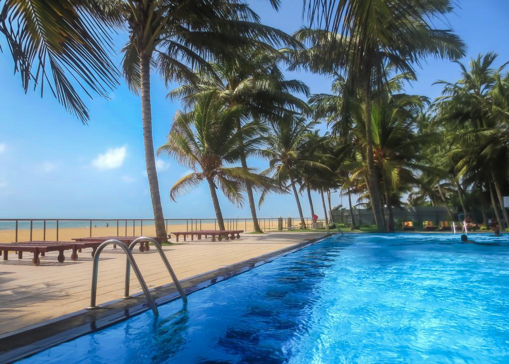 Camelot Beach Hotel Негомбо Екстер'єр фото