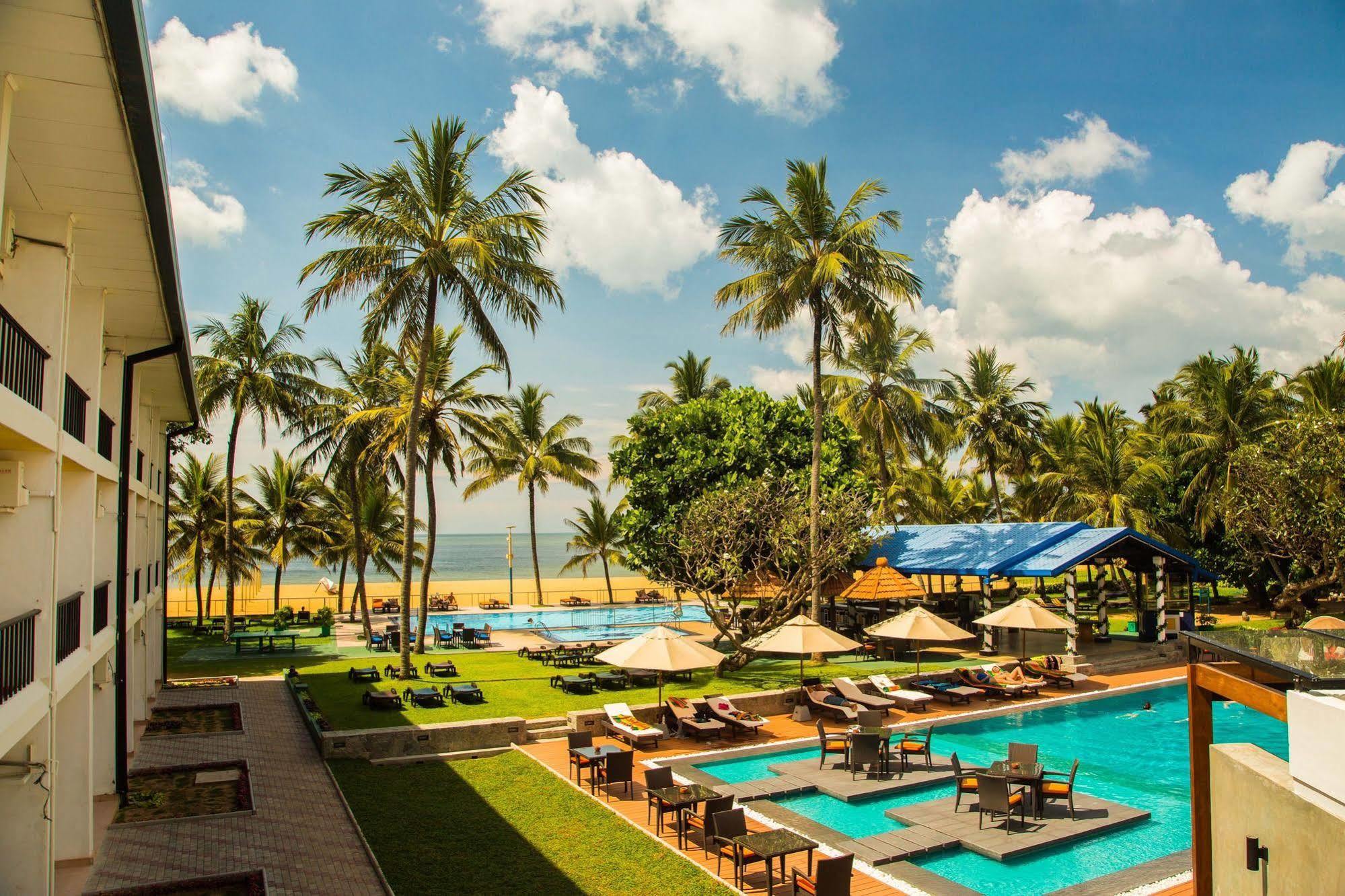 Camelot Beach Hotel Негомбо Екстер'єр фото