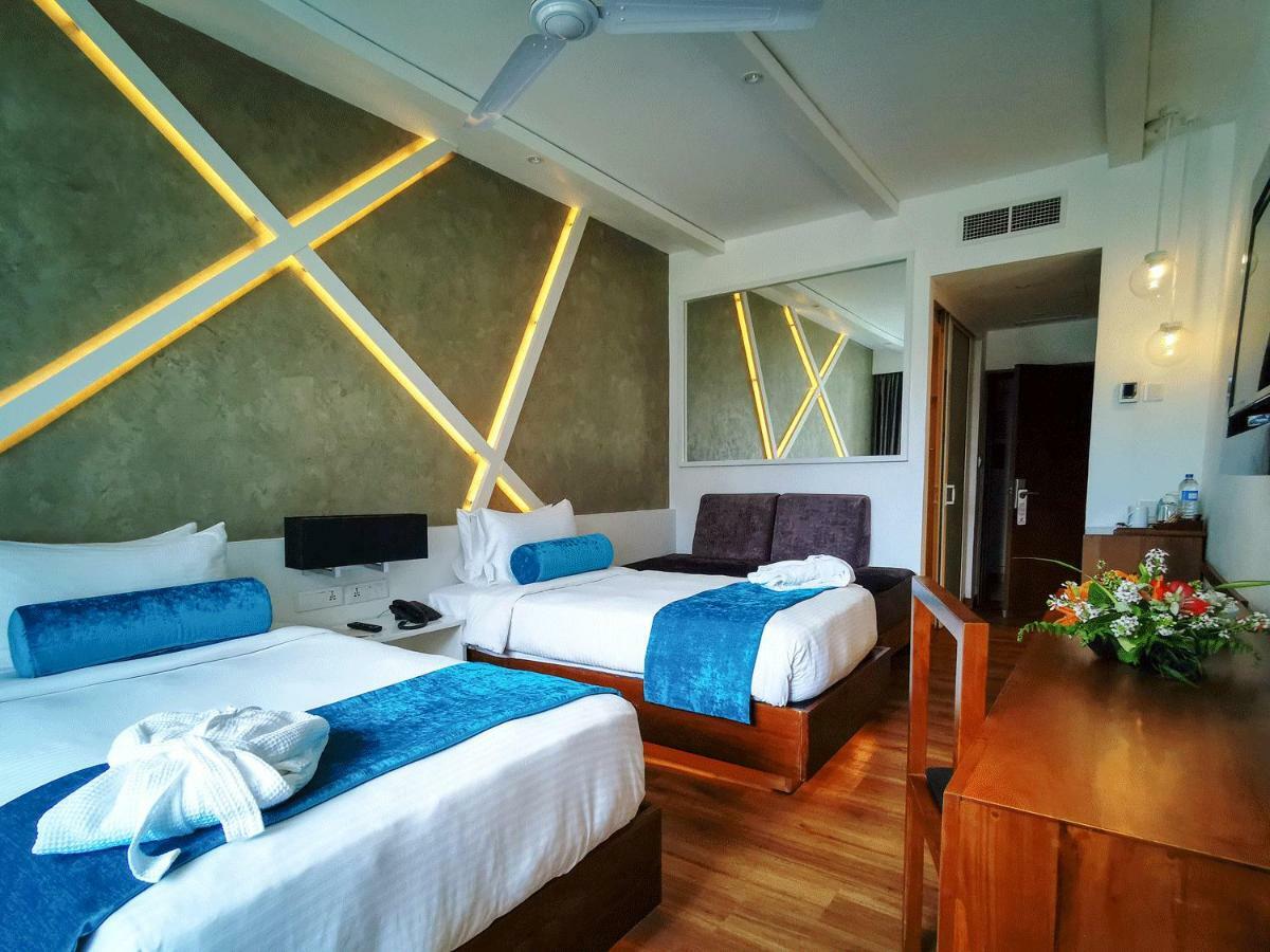 Camelot Beach Hotel Негомбо Екстер'єр фото