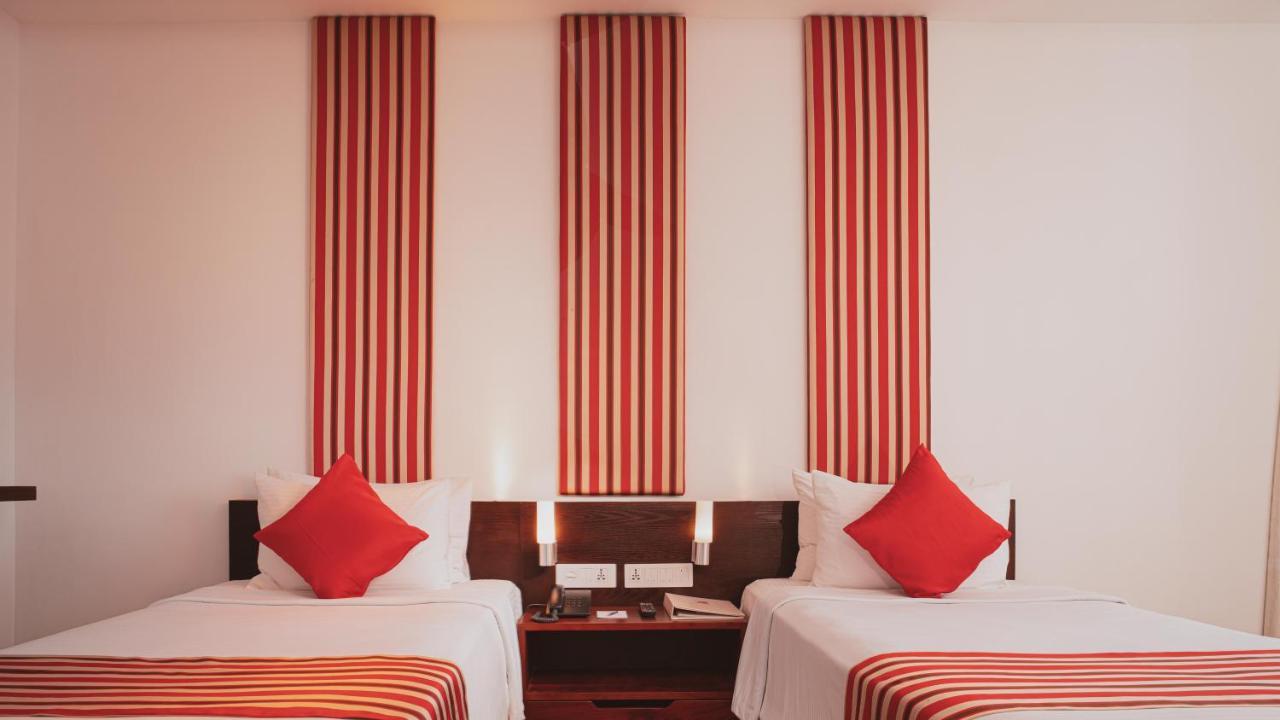 Camelot Beach Hotel Негомбо Екстер'єр фото